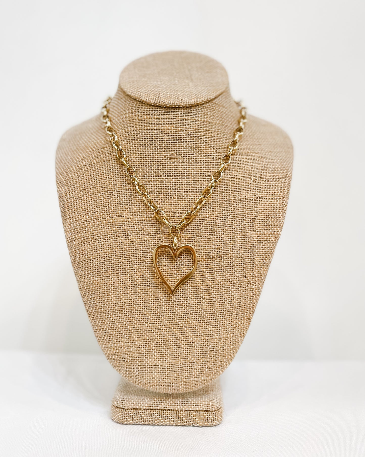 Luv Necklace