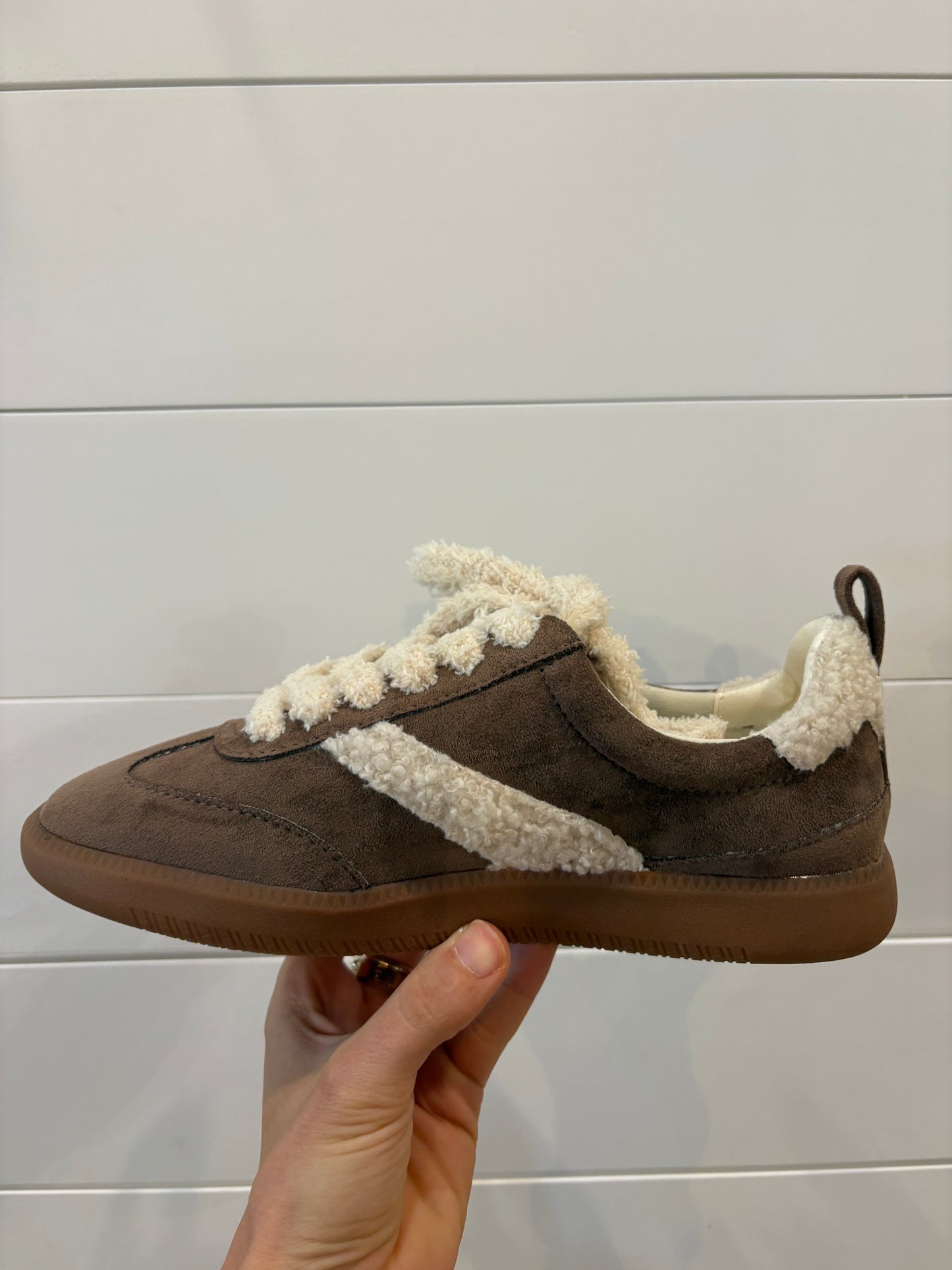 Wylder Sneaker