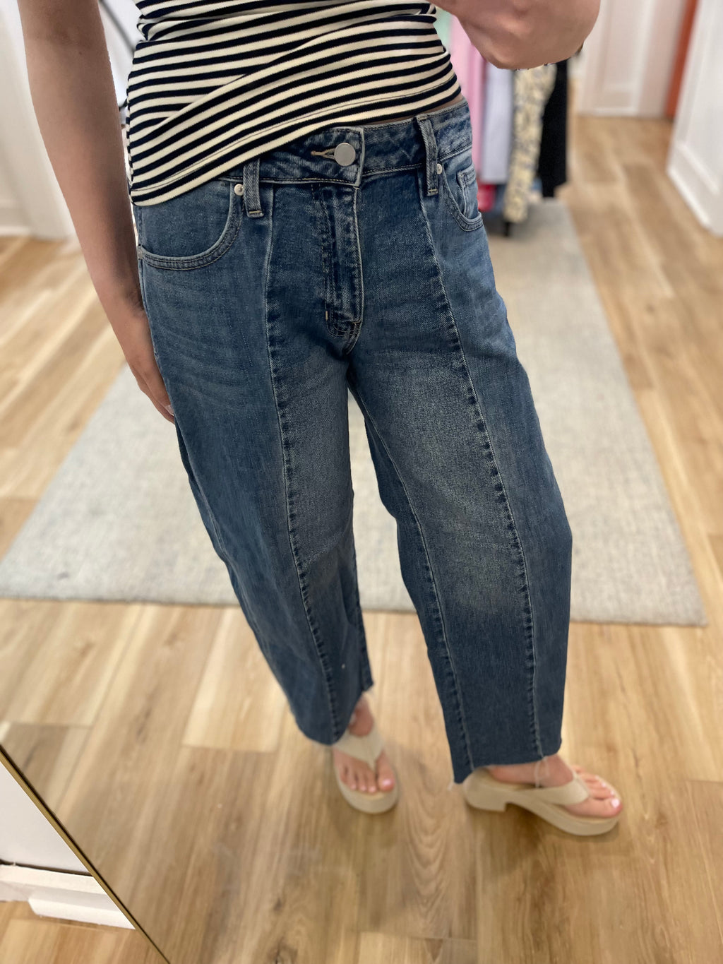 Pleated Barrel Two Toned Jeans