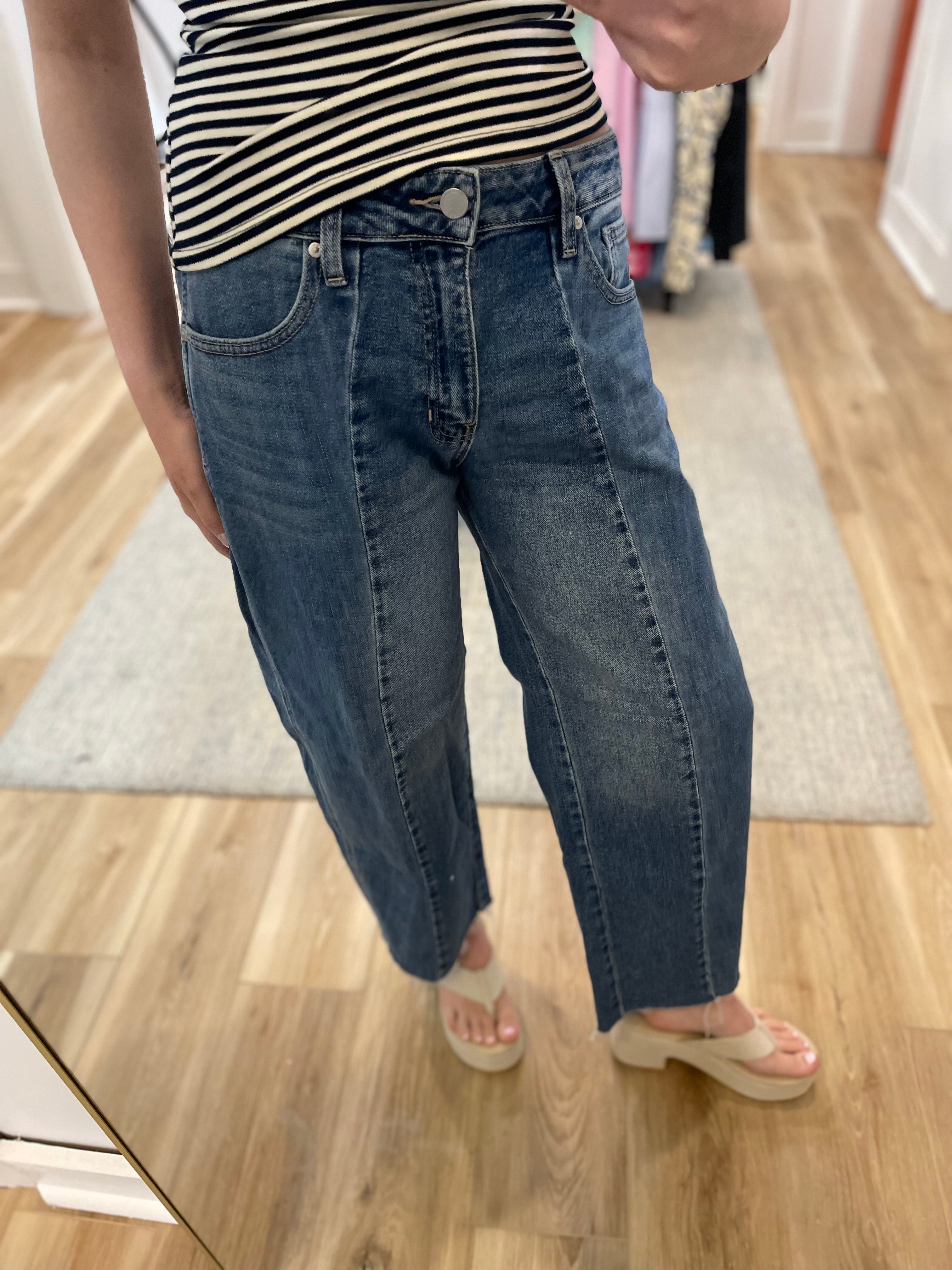 Pleated Barrel Two Toned Jeans