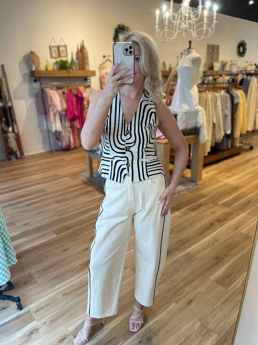 Off Grid Halter Neck Vest