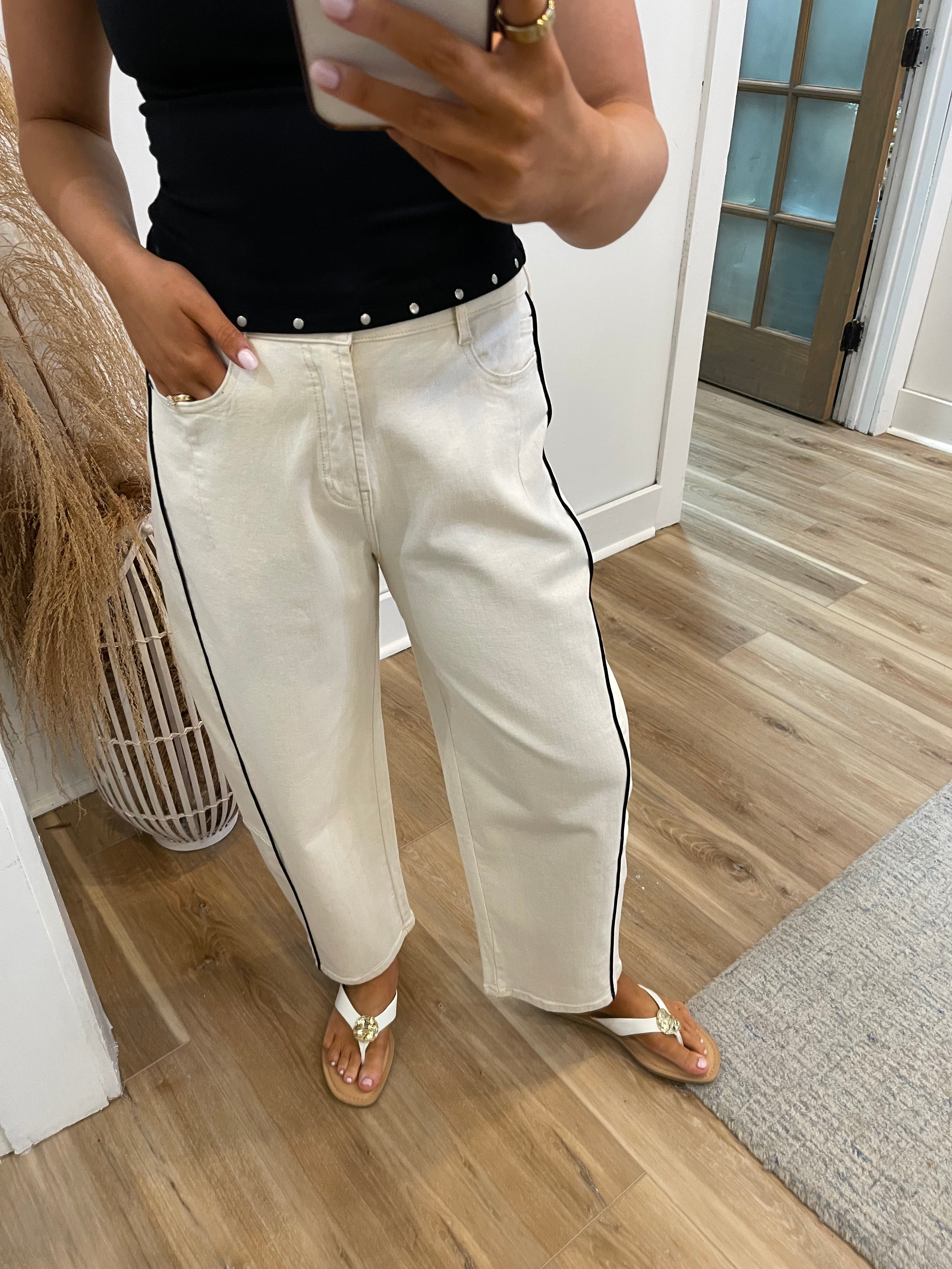 Mila Barrel Jeans
