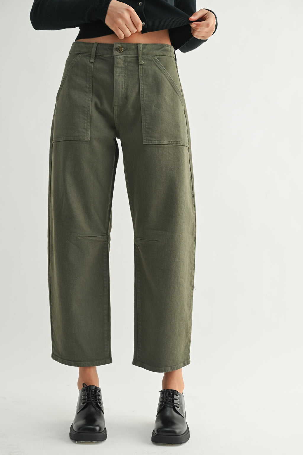 Utility Seamed Barrel Jeans