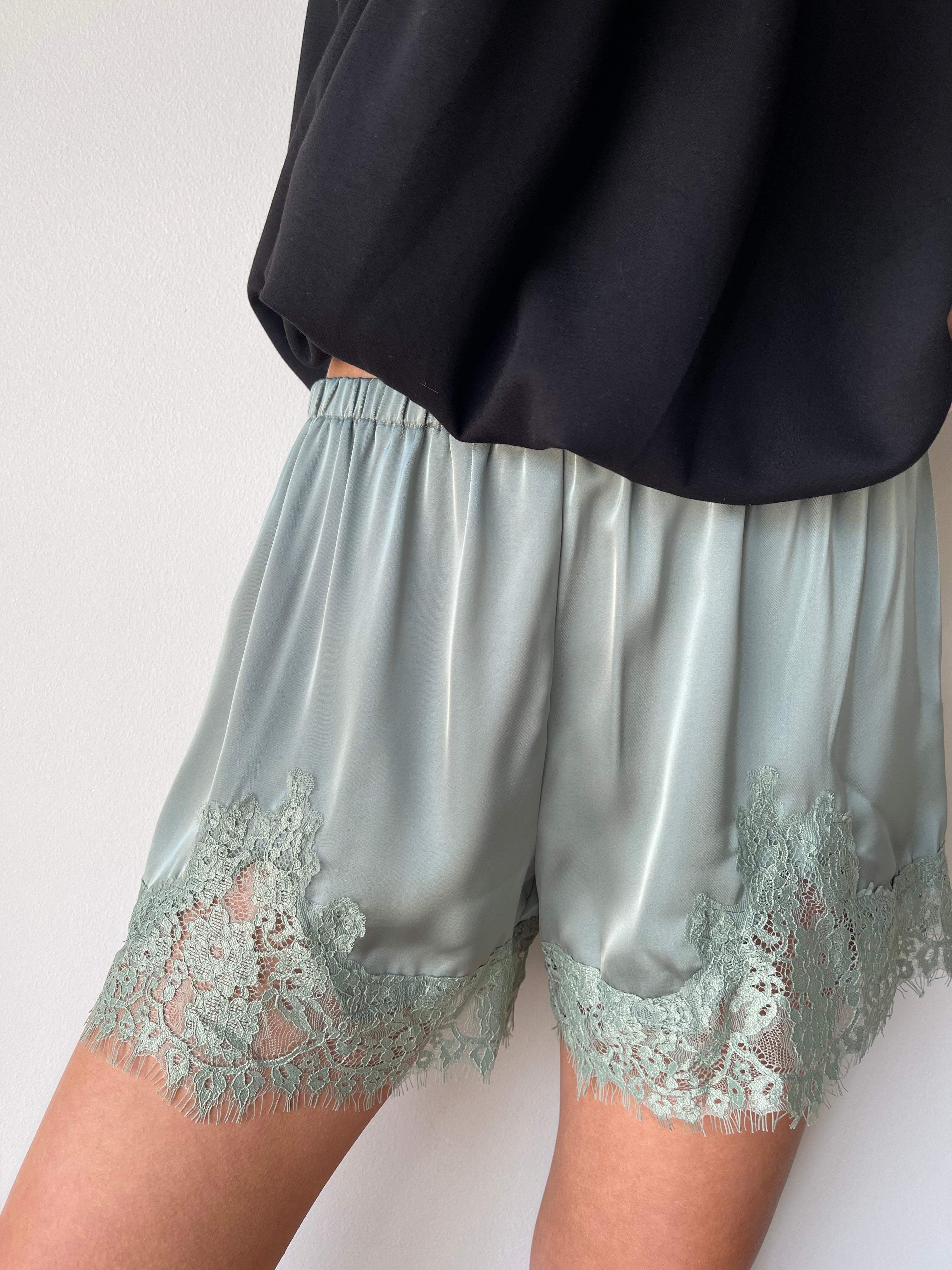 Leah Lace Shorts