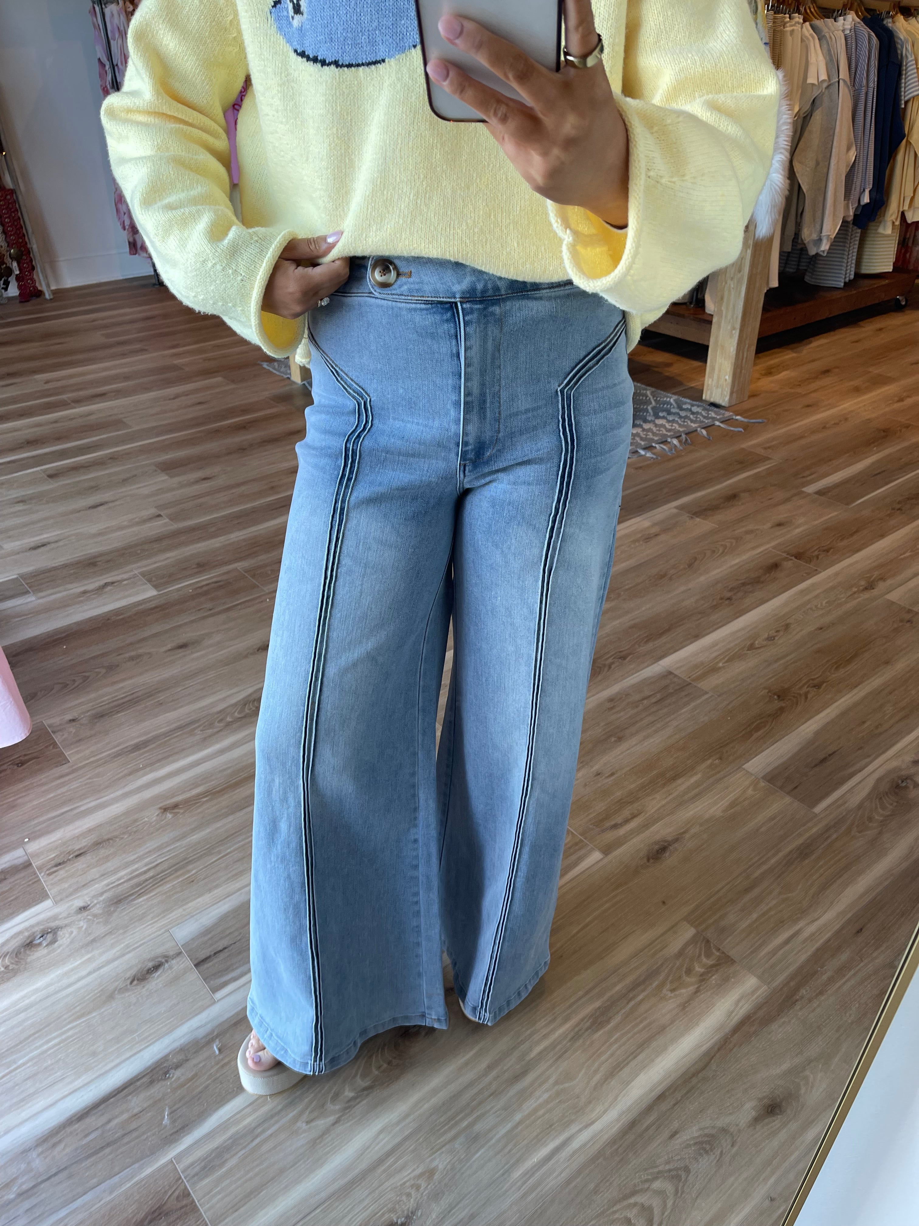 Frida Wide Leg Jeans