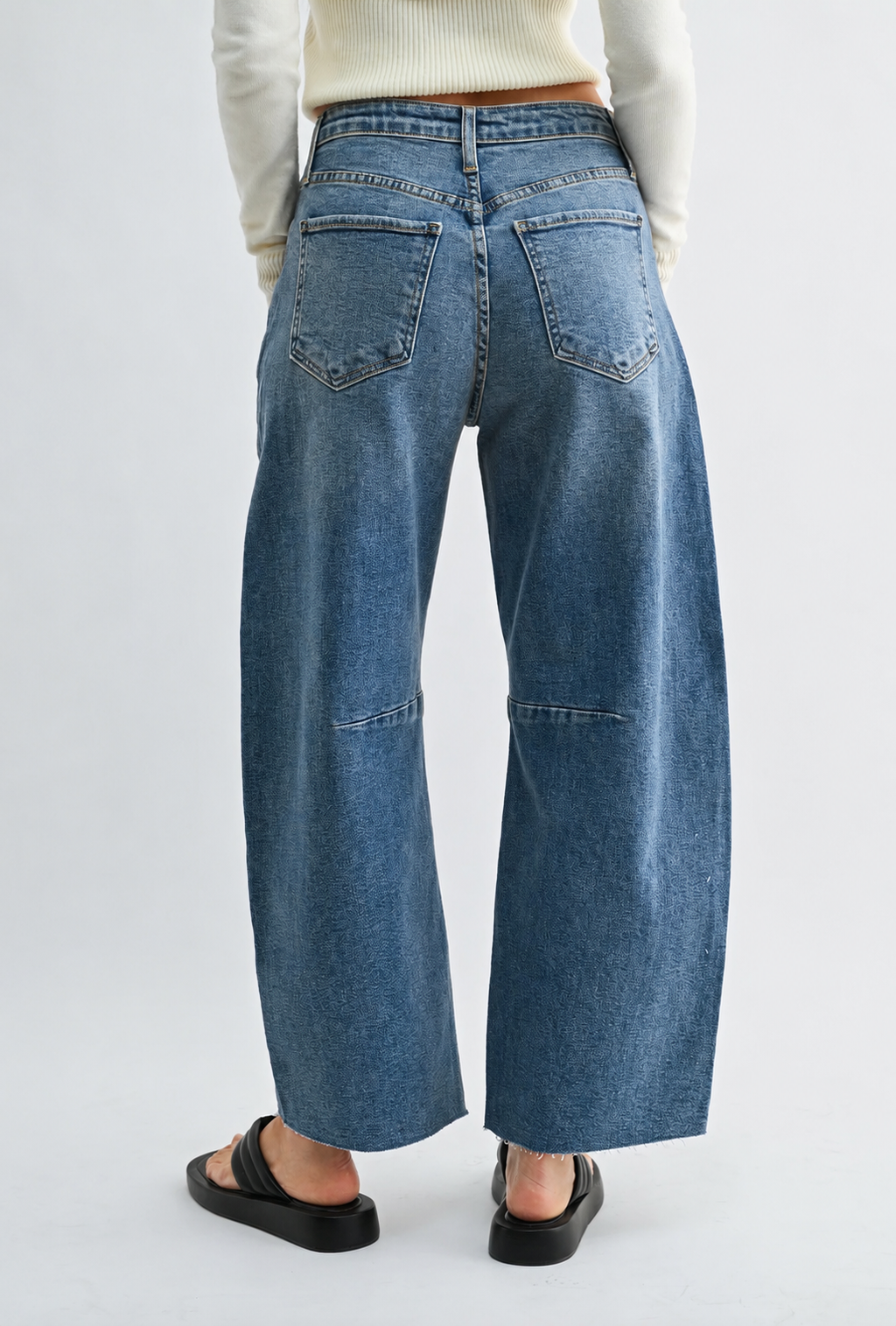 The Seamed Barrel Jeans