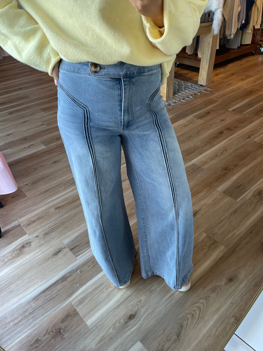 Frida Wide Leg Jeans