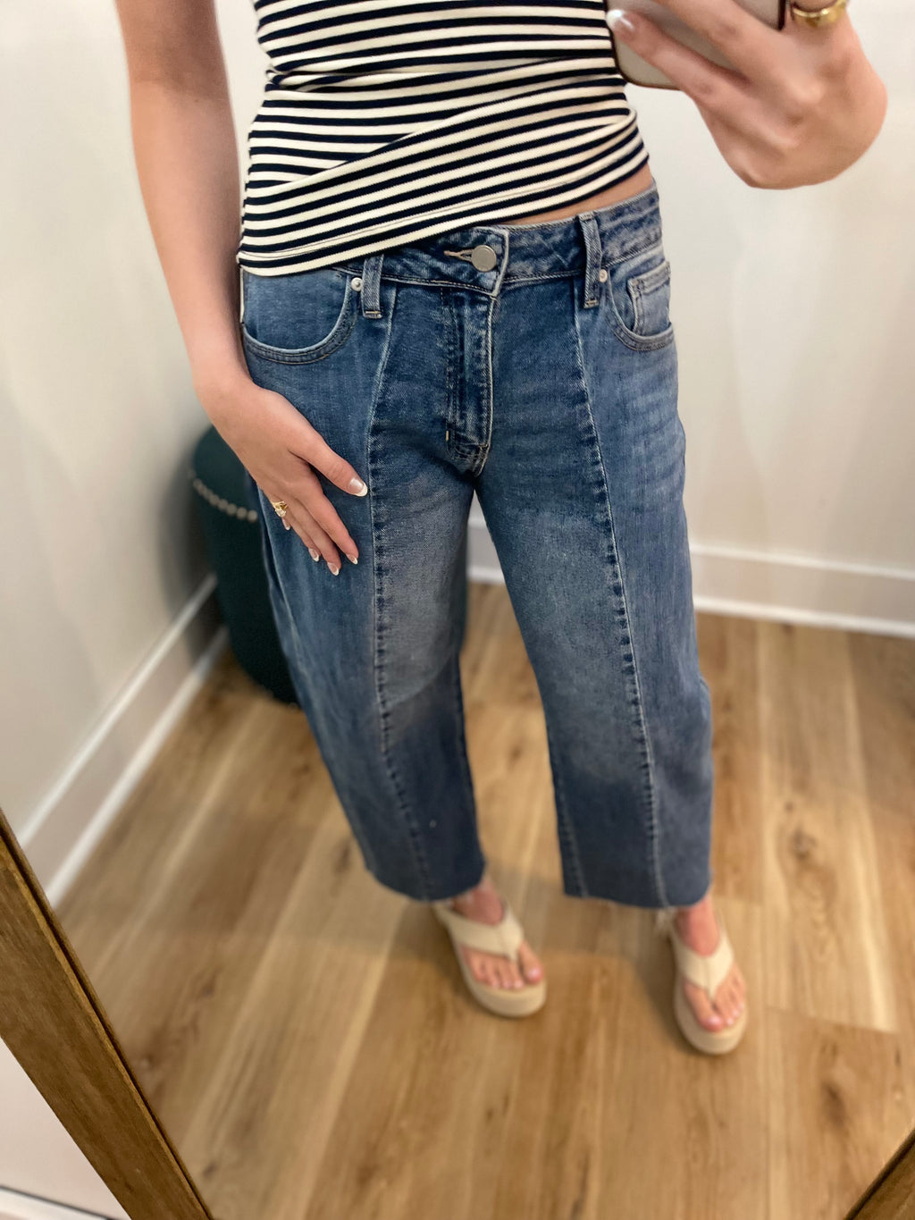 Pleated Barrel Two Toned Jeans