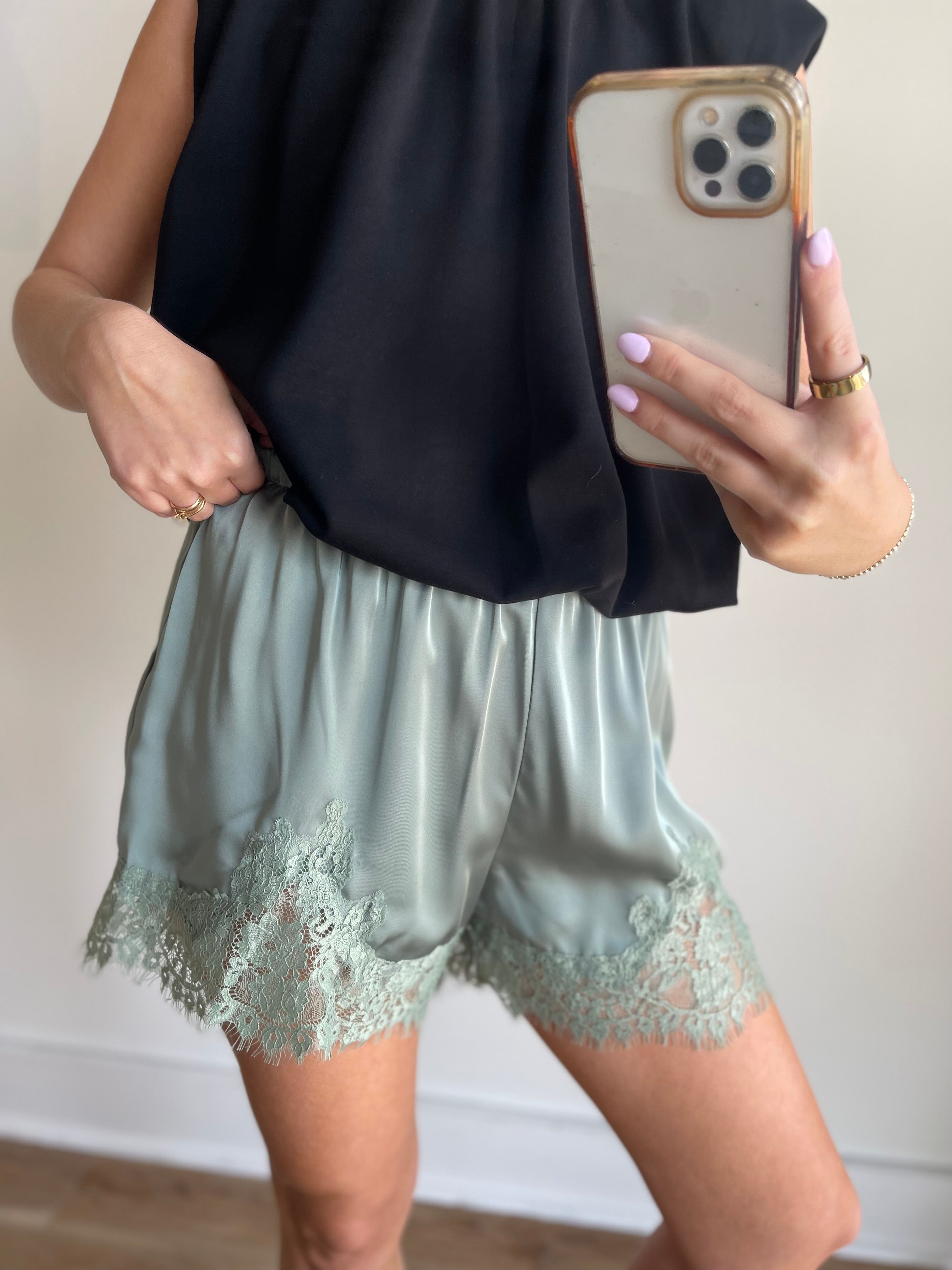 Leah Lace Shorts