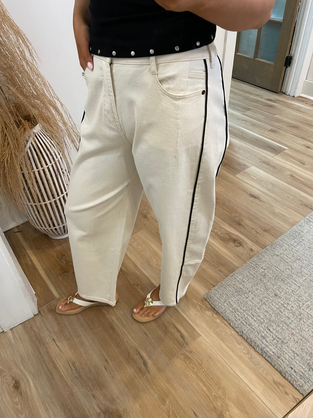 Mila Barrel Jeans