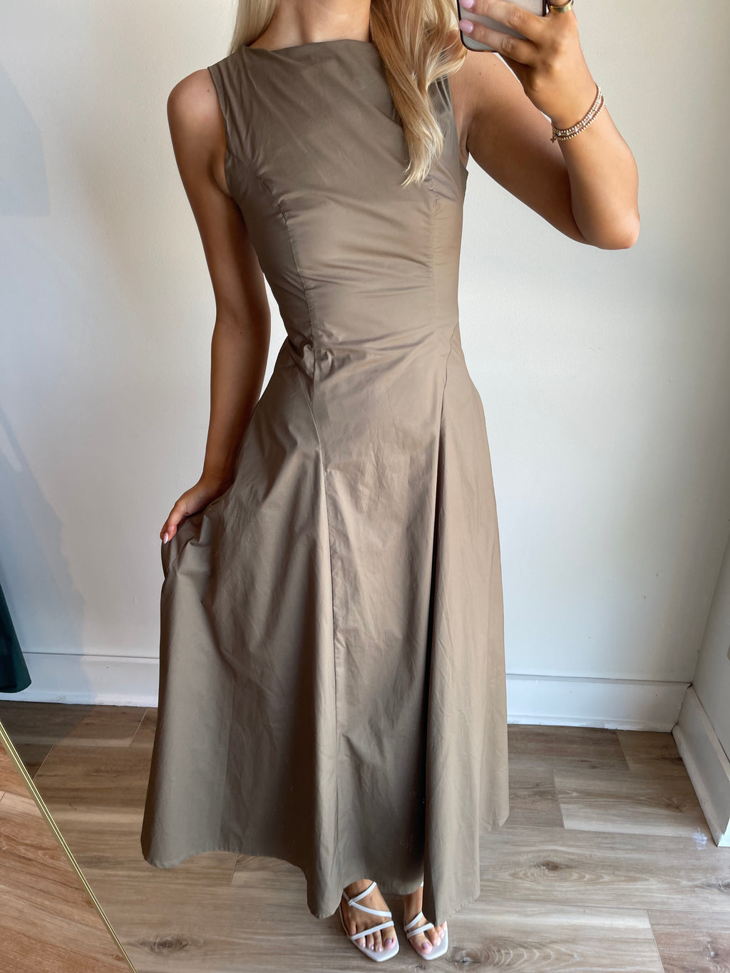 Iggy Midi Dress