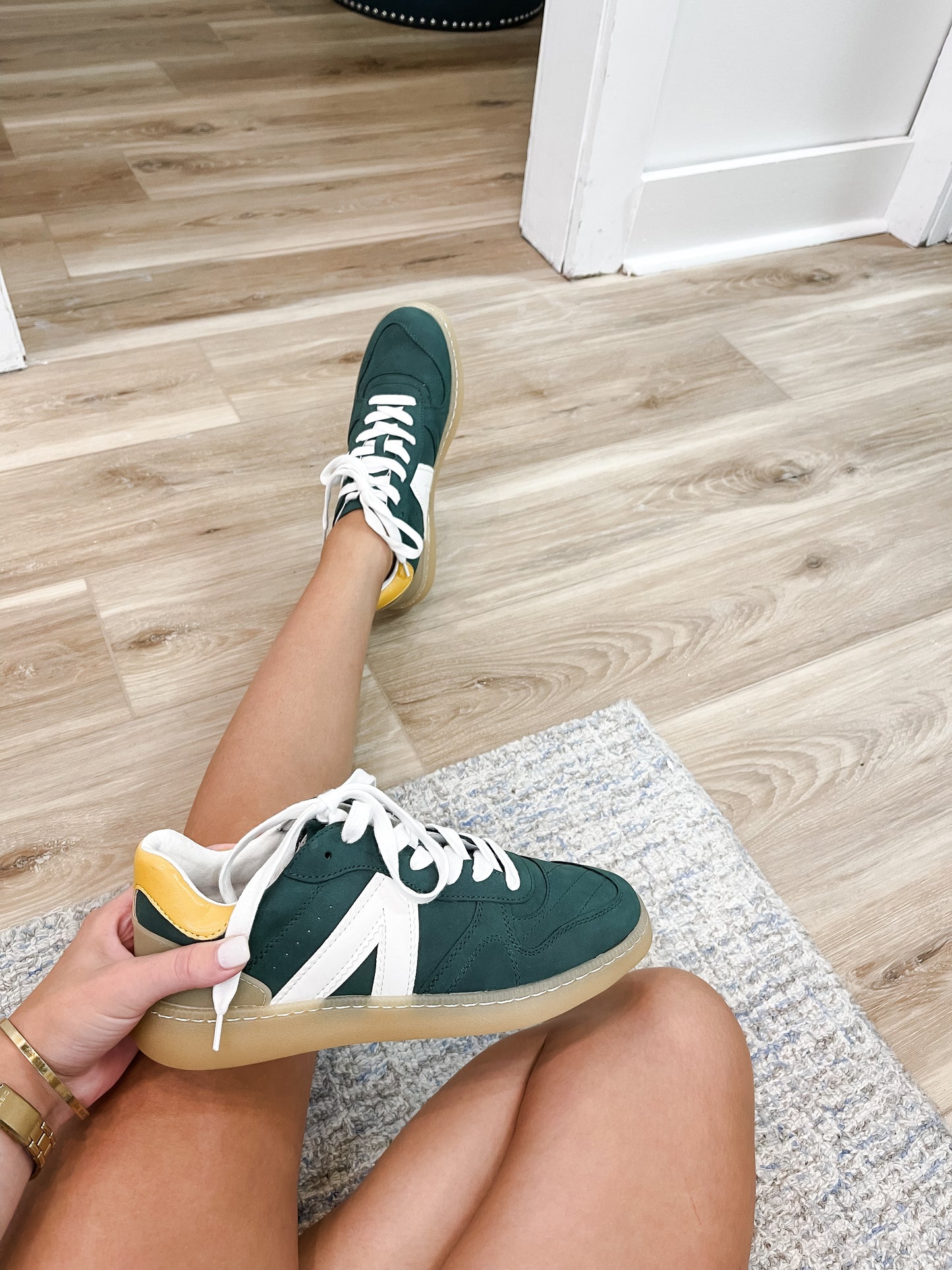 Vesta Sneakers