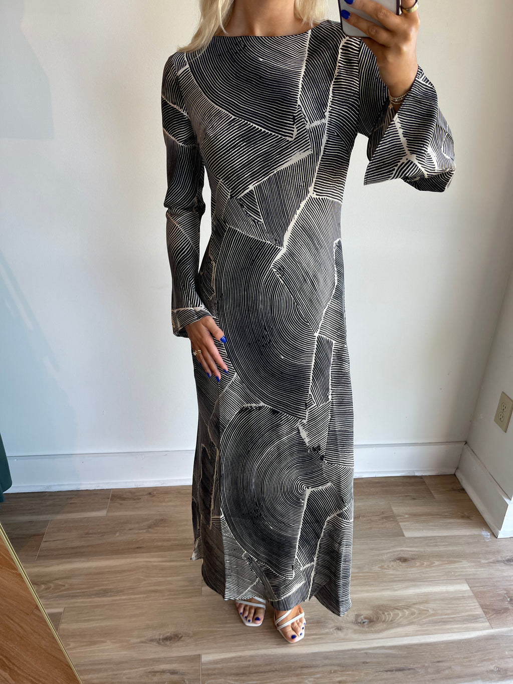 Nirah Abstract Maxi Dress