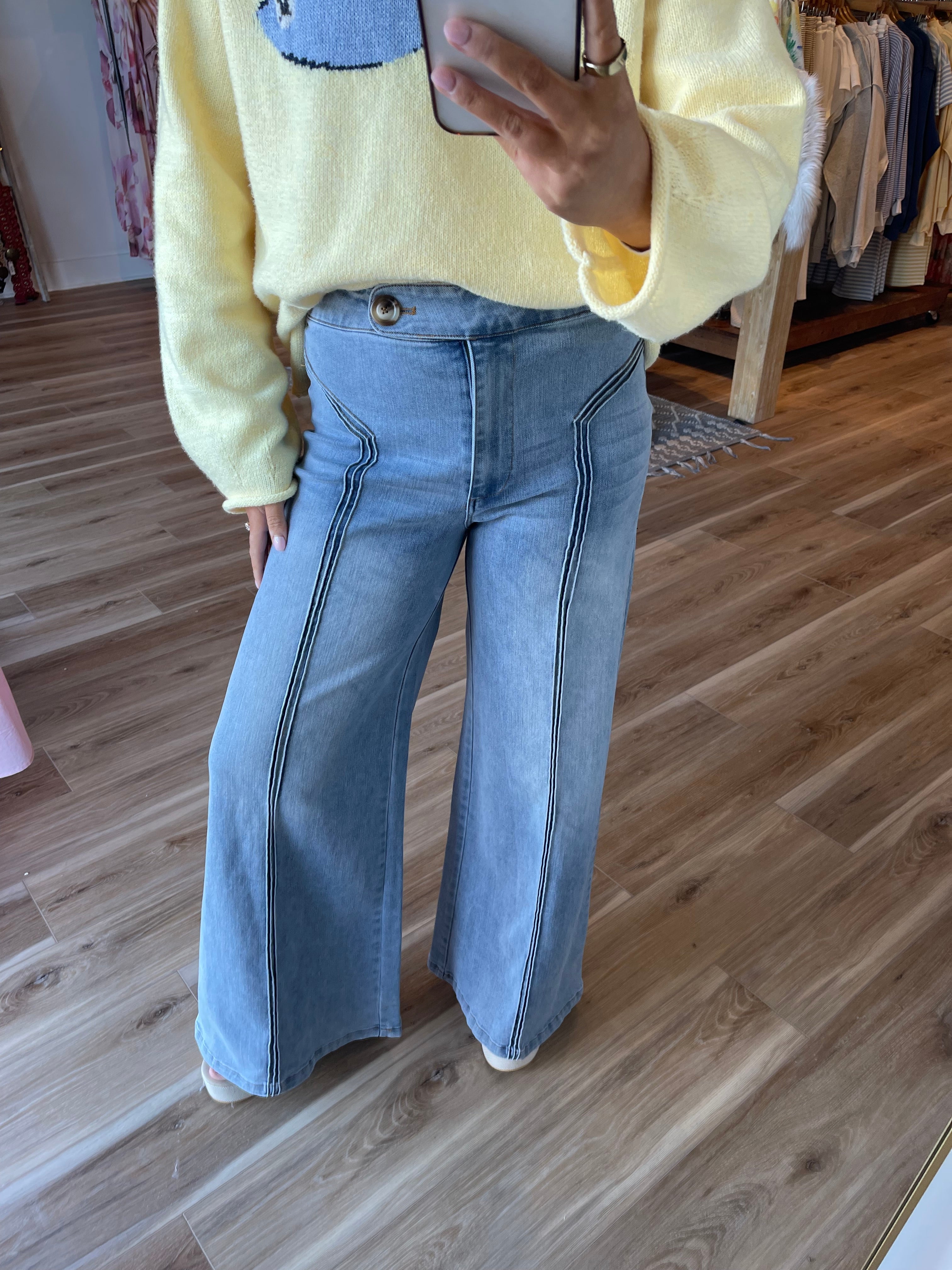 Frida Wide Leg Jeans
