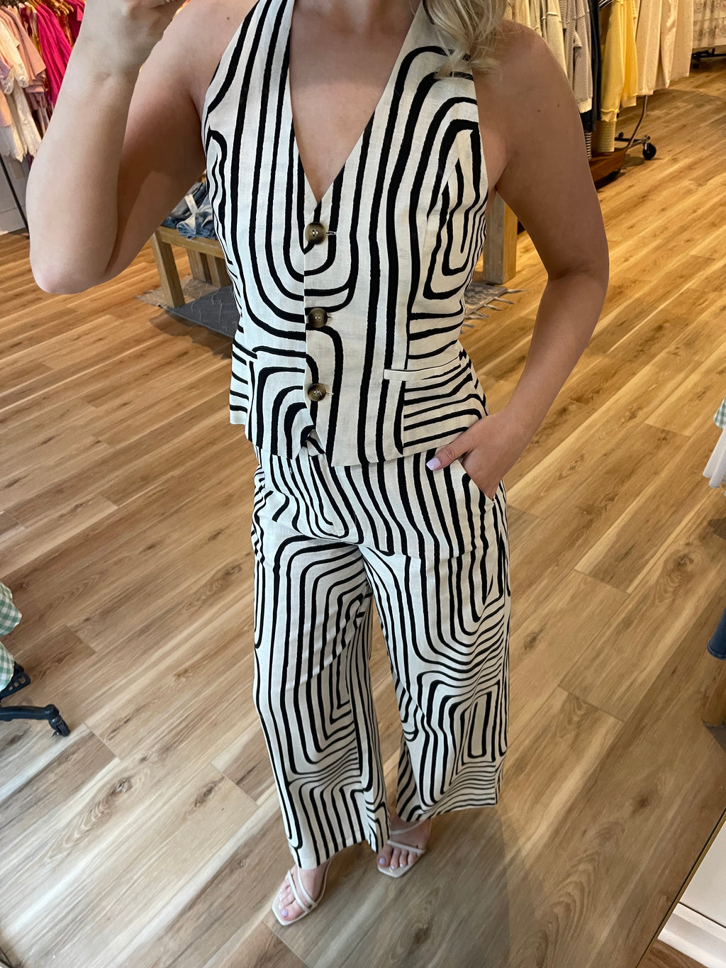 Off Grid Halter Neck Vest