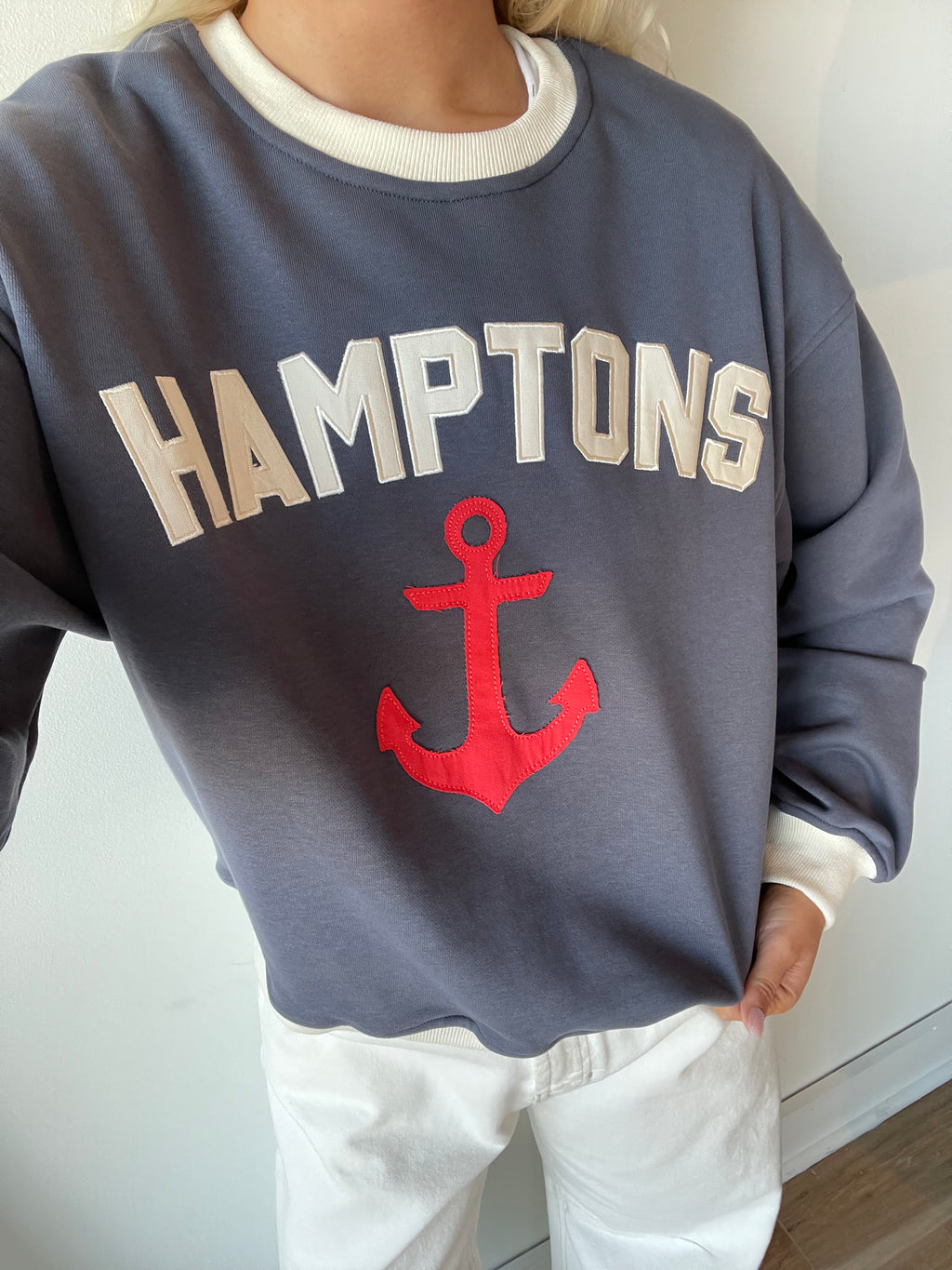 Hamptons Graphic Sweatshirt