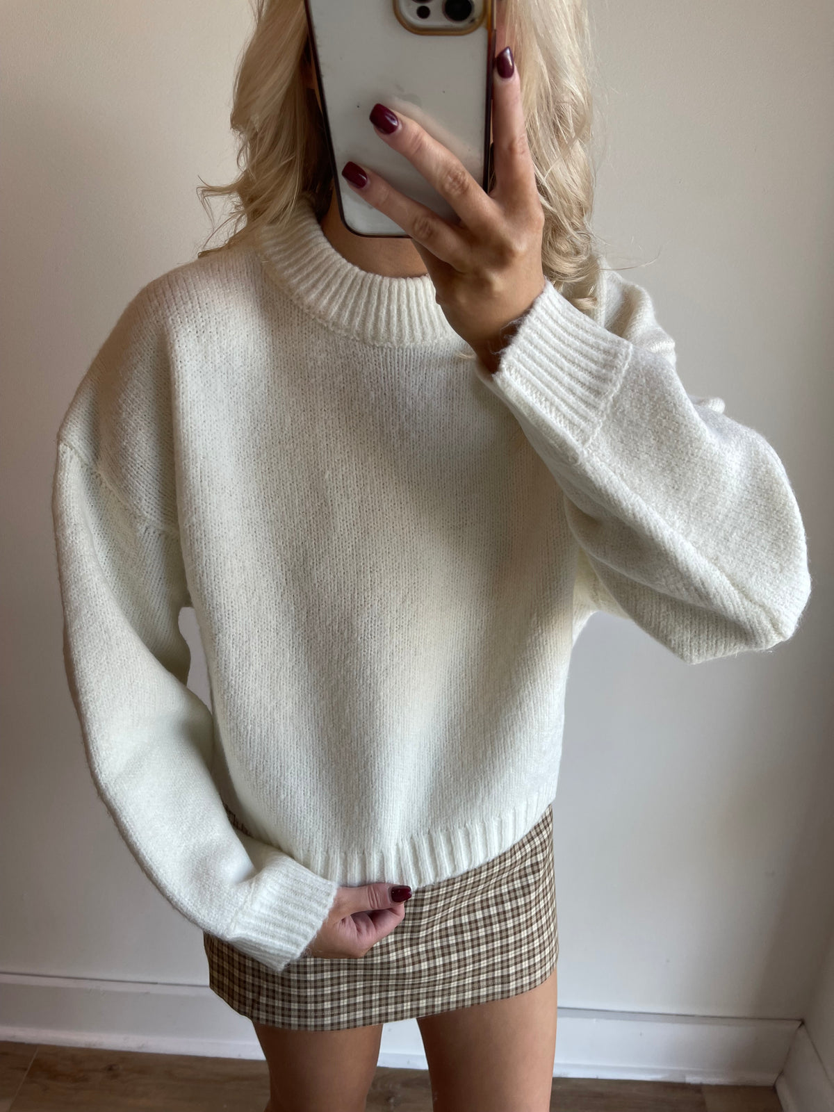 Kia Simple Sweater Top
