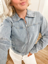 Load image into Gallery viewer, Cropped Denim Jacket