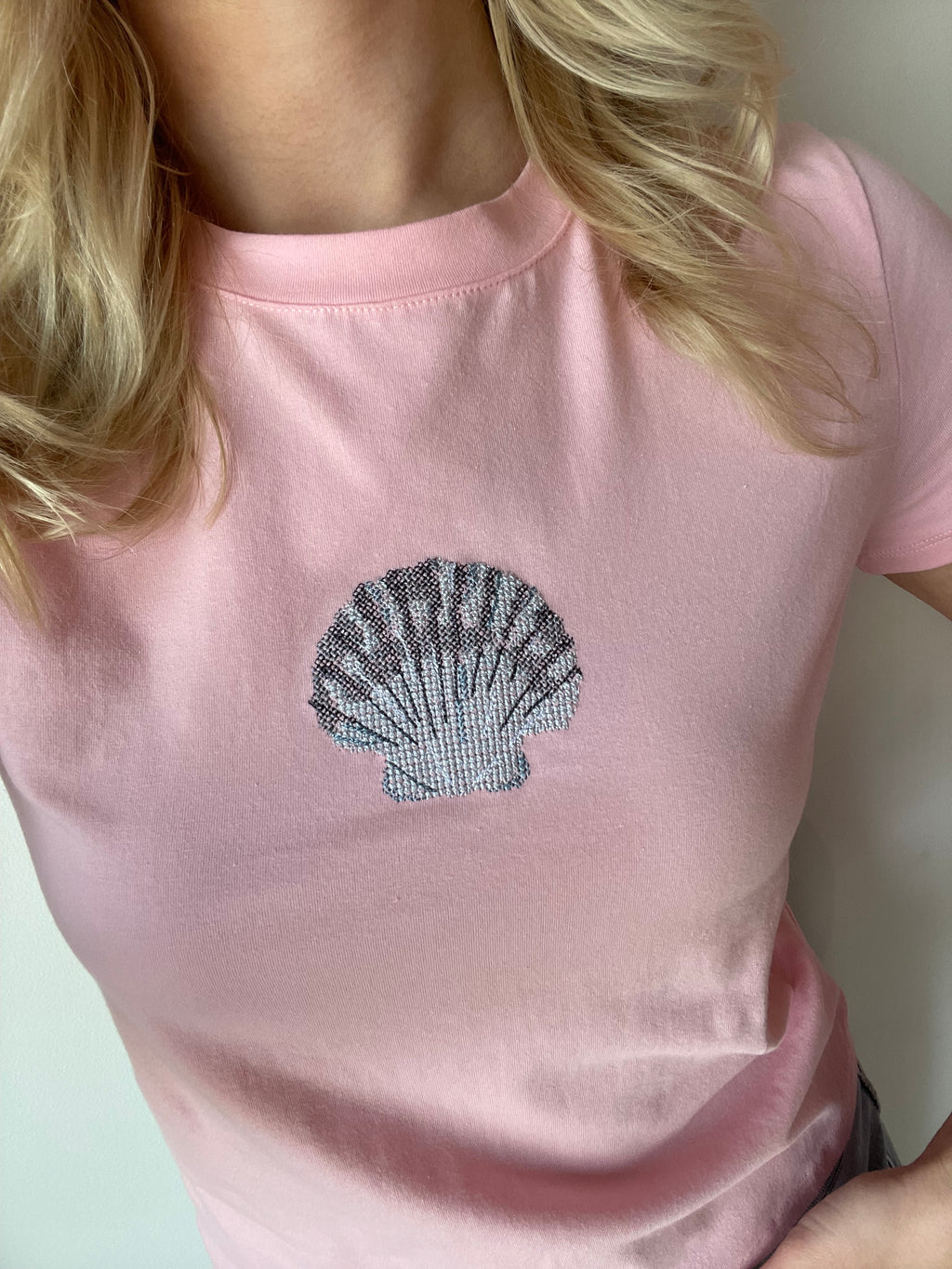 Seashell Embroidered Tee