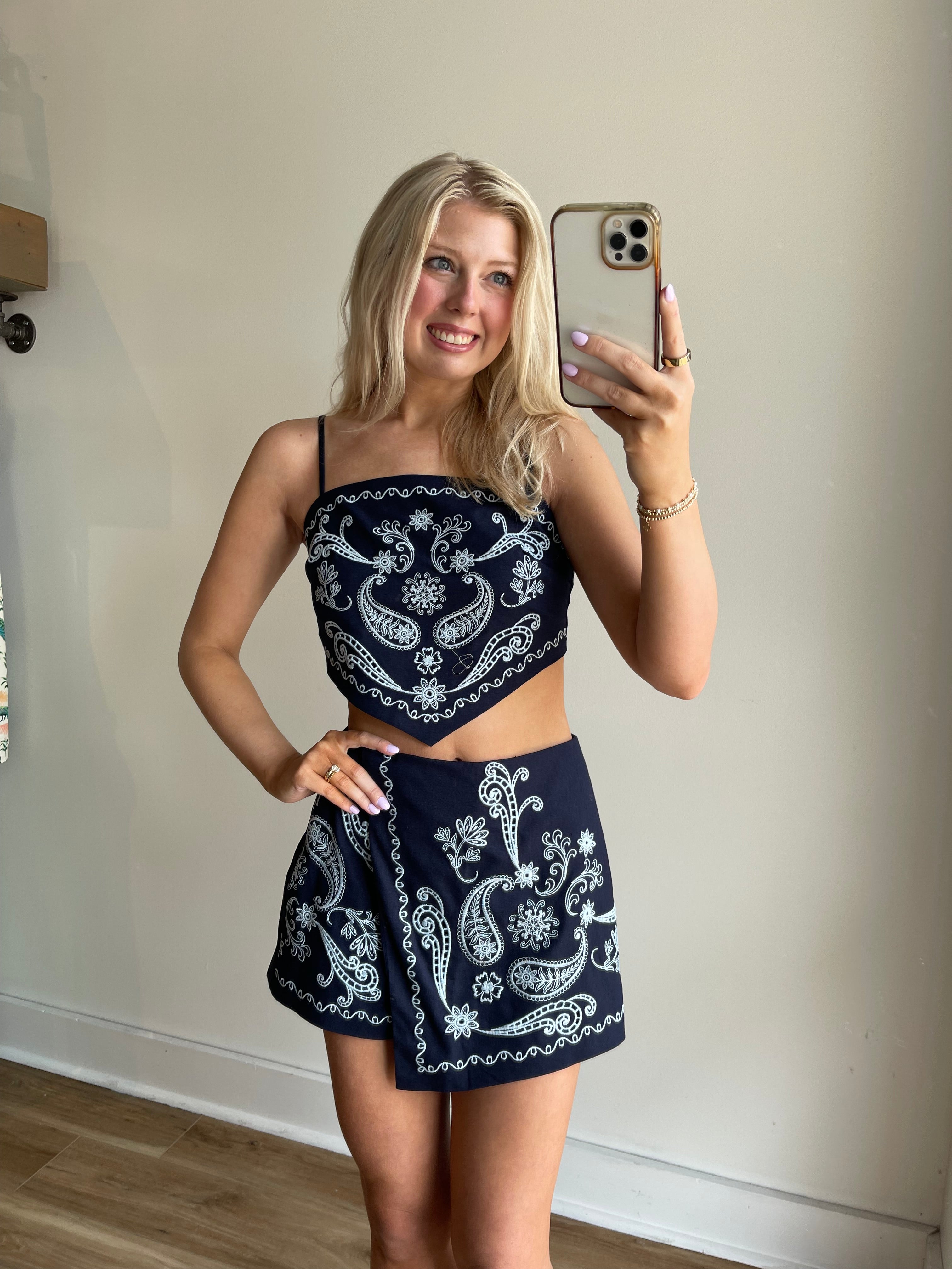 Tara Embroidered Set