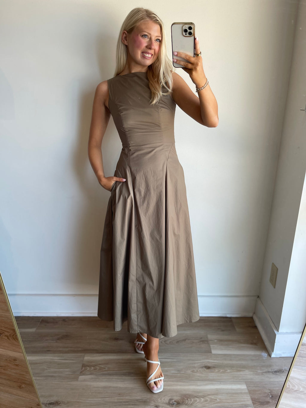 Iggy Midi Dress