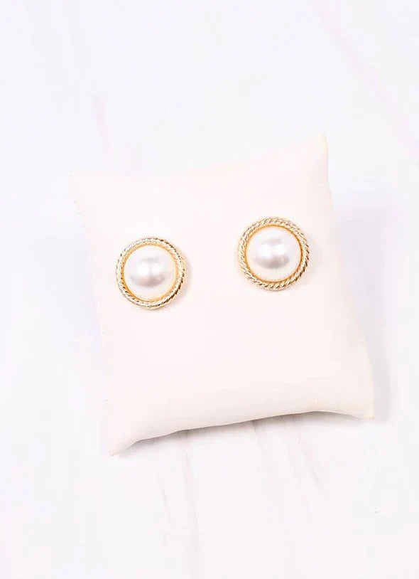 Gosling Pearl Stud Earring